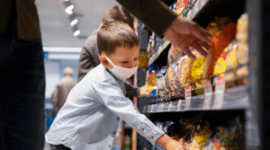 How Can Supermarket Display Racks Be Arranged for Optimal Traffic Flow?